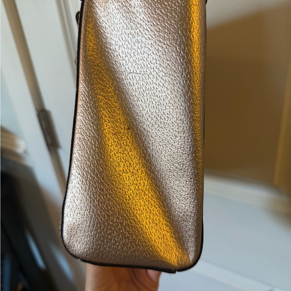Metallic Shoulder Bag - Picture 5 of 9